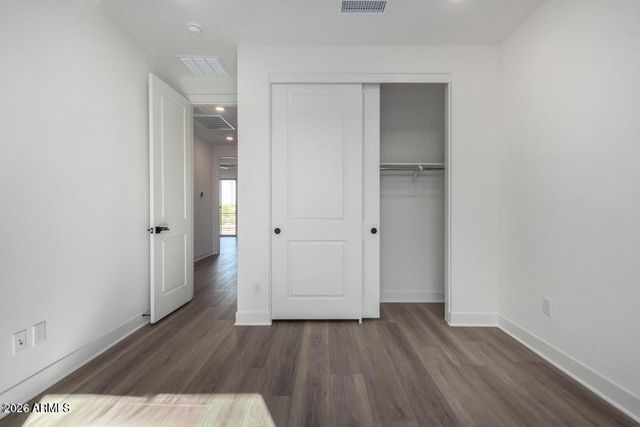 2121 W Sonoran Desert Drive Apt 5, Phoenix, AZ 85085