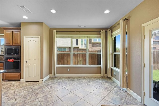1108 Vickery Drive, Desoto, TX 75115