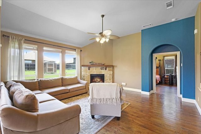 1108 Vickery Drive, Desoto, TX 75115