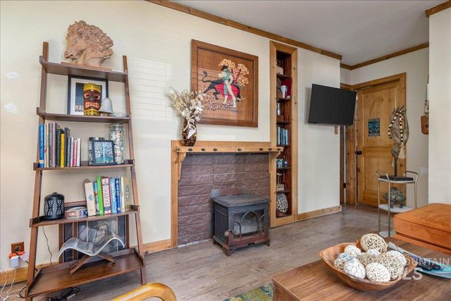 3213 W Edgemoor Road, Boise, ID 83703