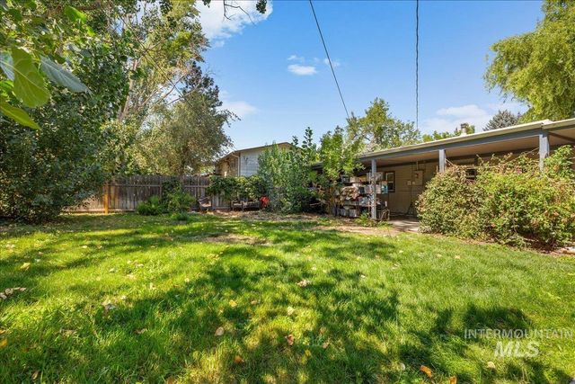 3213 W Edgemoor Road, Boise, ID 83703