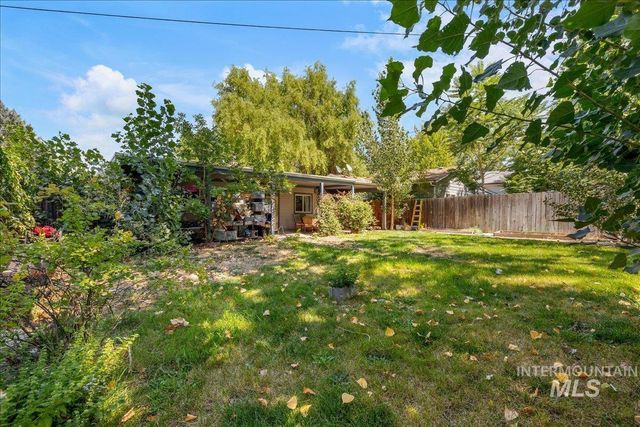 3213 W Edgemoor Road, Boise, ID 83703