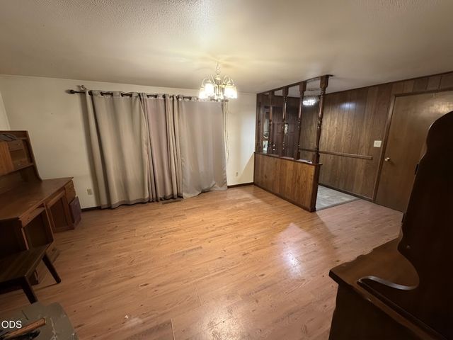 1760 Placer Road, Wolf Creek, OR 97497