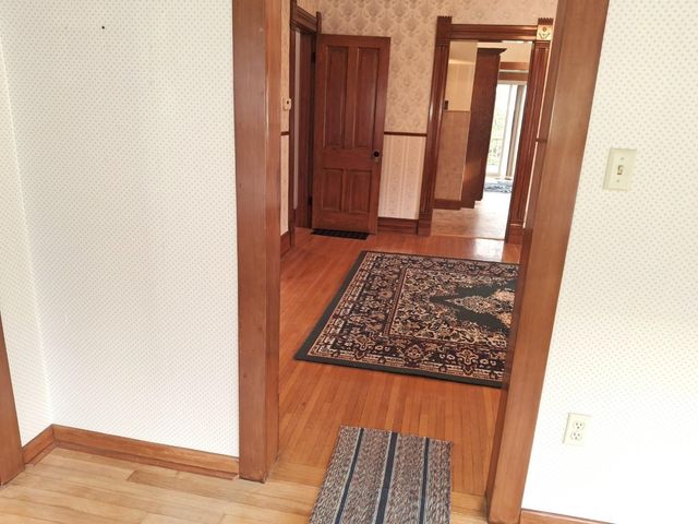 471 N 7TH Avenue, Canton, IL 61520