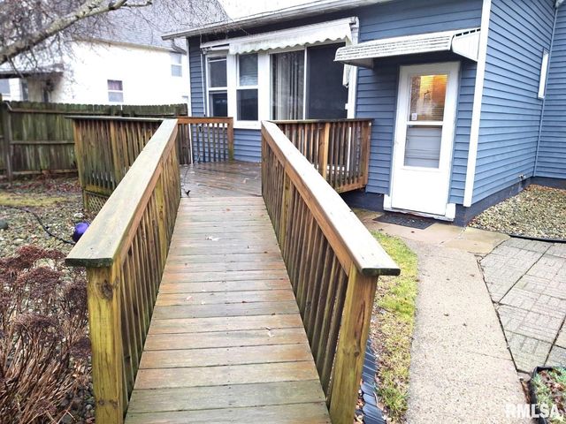 471 N 7TH Avenue, Canton, IL 61520