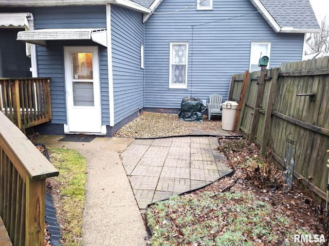 471 N 7TH Avenue, Canton, IL 61520