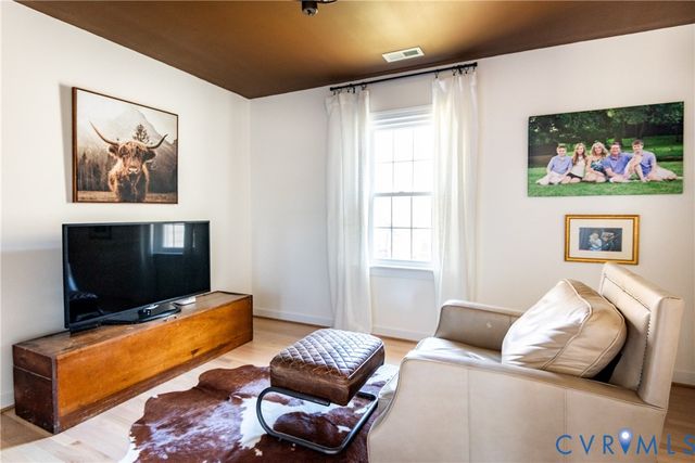 5720 Rolling Creek, Glen Allen, VA 23059