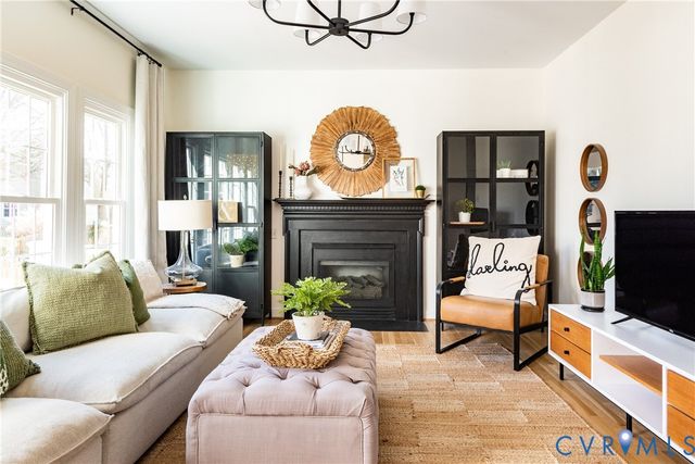 5720 Rolling Creek, Glen Allen, VA 23059