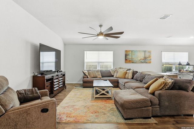 810 Sage Thrasher, San Antonio, TX 78253