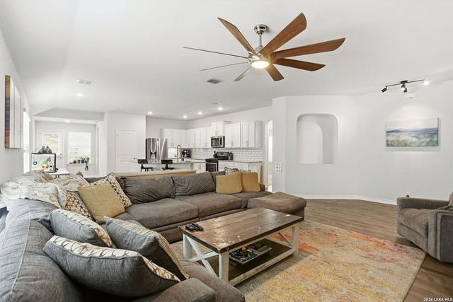 810 Sage Thrasher, San Antonio, TX 78253