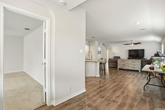 810 Sage Thrasher, San Antonio, TX 78253