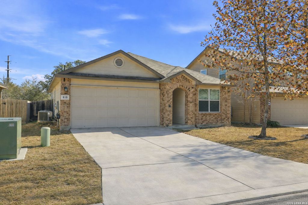 810 Sage Thrasher, San Antonio, TX 78253