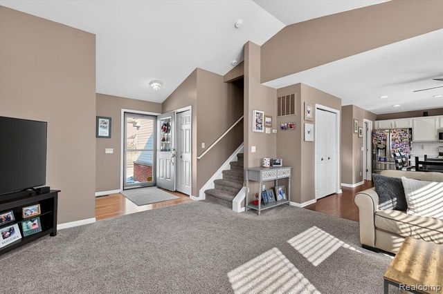 7526 Carlton Drive, Ypsilanti, MI 48197