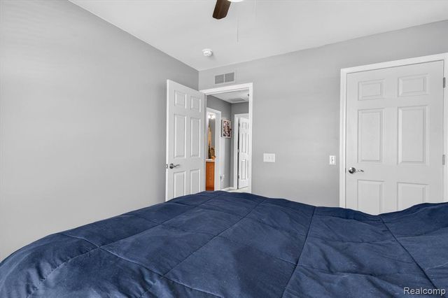 7526 Carlton Drive, Ypsilanti, MI 48197