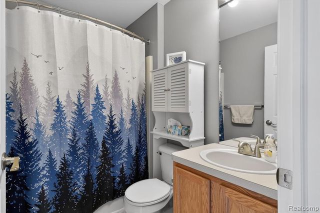 7526 Carlton Drive, Ypsilanti, MI 48197