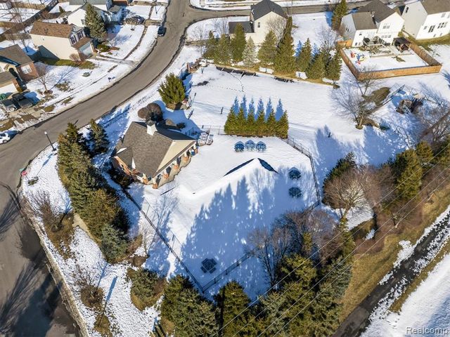 7526 Carlton Drive, Ypsilanti, MI 48197