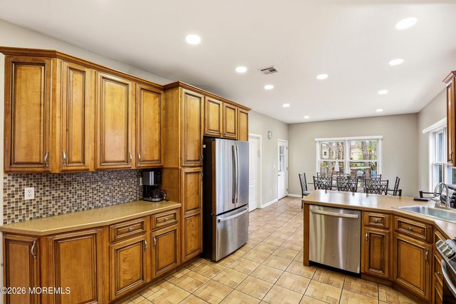 66 Birch Street, Lakewood, NJ 08701