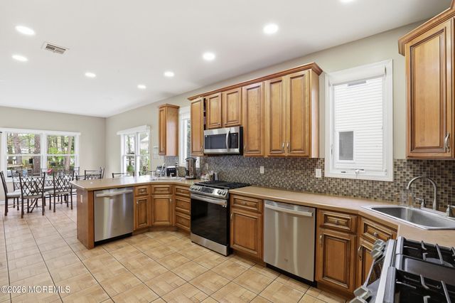 66 Birch Street, Lakewood, NJ 08701