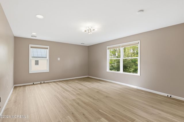 66 Birch Street, Lakewood, NJ 08701