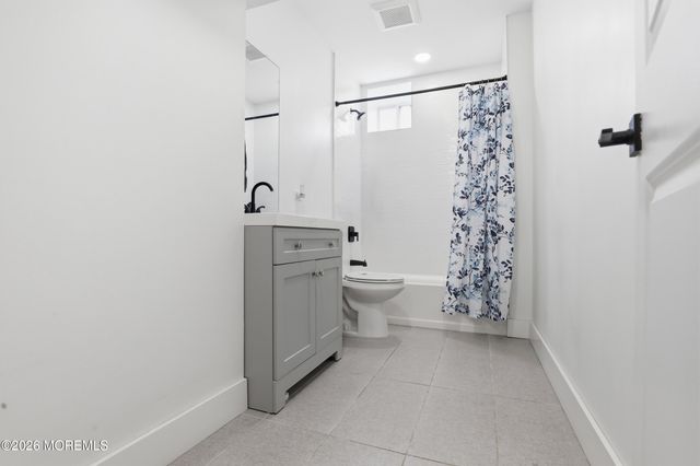 66 Birch Street, Lakewood, NJ 08701