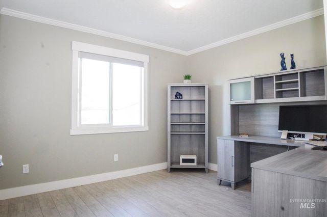 4512 S Wildbrook Ave, Boise, ID 83709