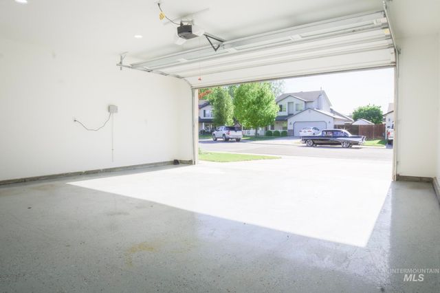 4512 S Wildbrook Ave, Boise, ID 83709