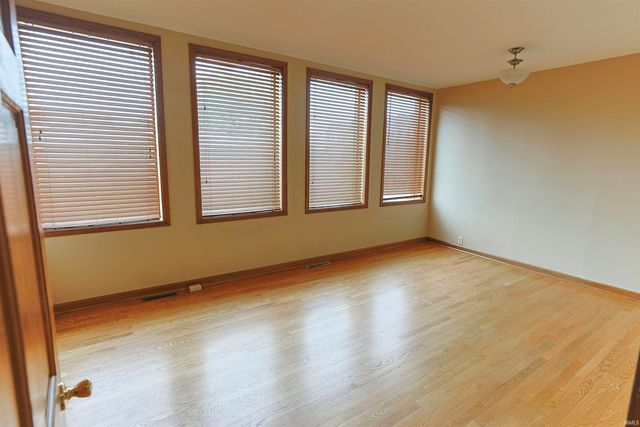 306 S Notre Dame Avenue, South Bend, IN 46617
