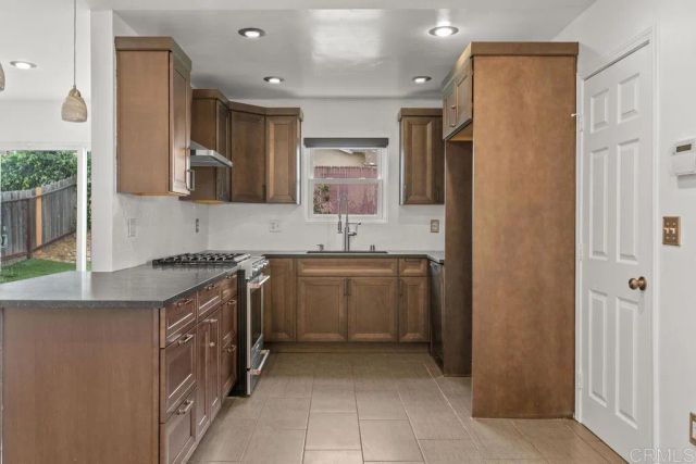 7112 Skyline Drive, San Diego, CA 92114