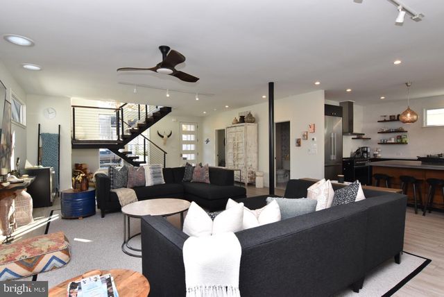 35 MARYLAND AVE, Rehoboth Beach, DE 19971