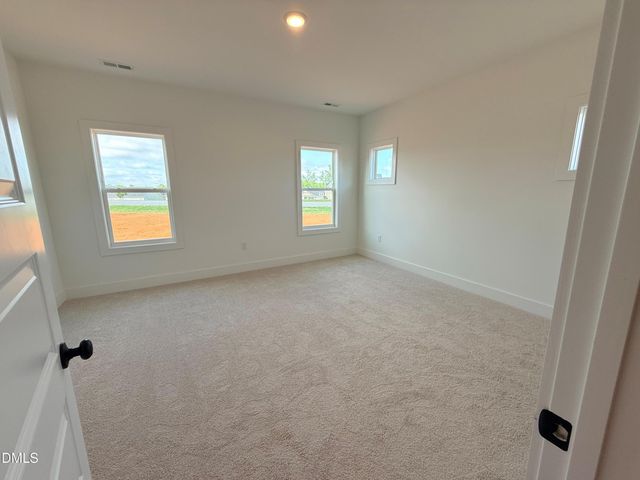 155 Grinnell Loop, Sanford, NC 27332