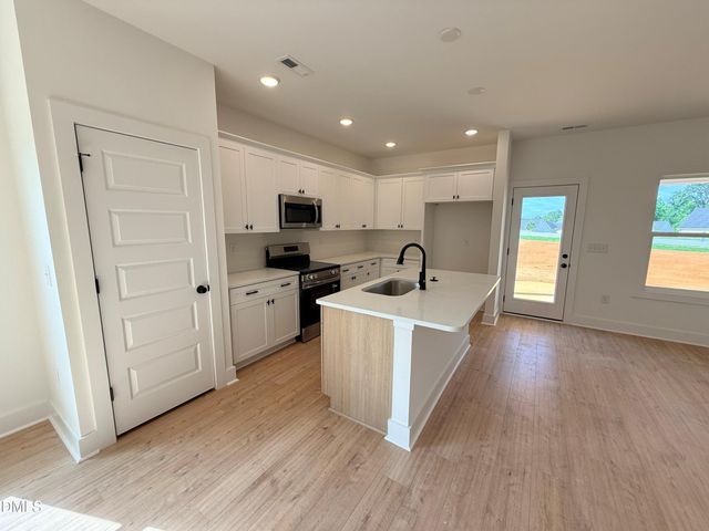 155 Grinnell Loop, Sanford, NC 27332