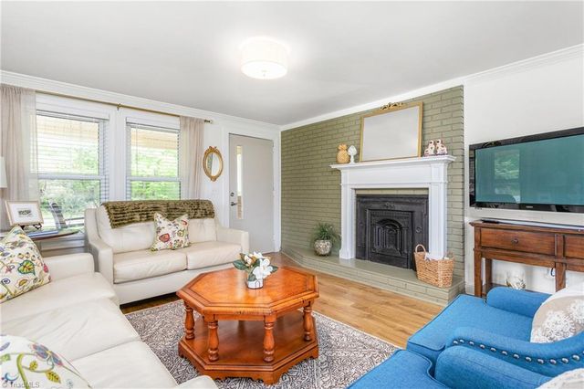 914 NC Highway 62 E, Pleasant Garden, NC 27313