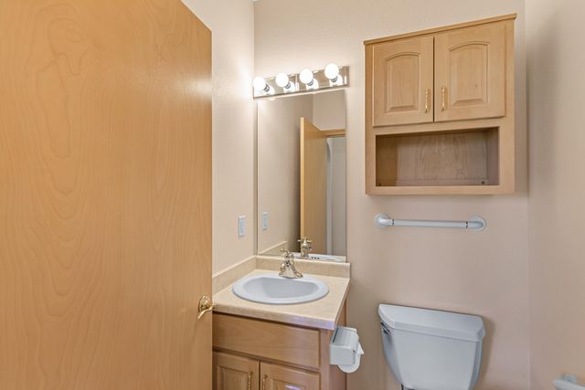 827 Pavilion Place, Ashland, OR 97520