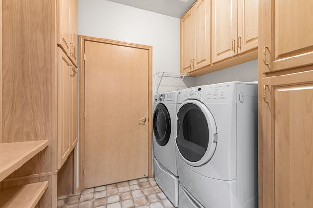827 Pavilion Place, Ashland, OR 97520