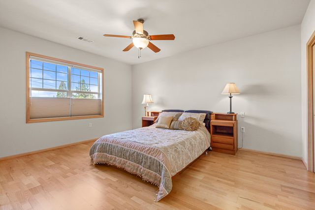 827 Pavilion Place, Ashland, OR 97520