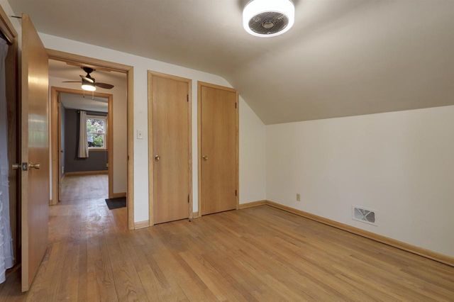 207 CRESCENT DRIVE, Neenah, WI 54956