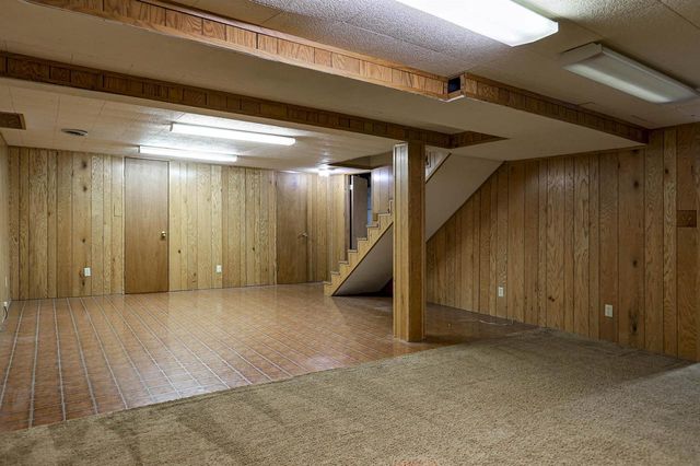207 CRESCENT DRIVE, Neenah, WI 54956