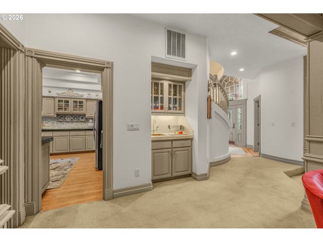 3889 Se SAINT ANDREWS Pl, Gresham, OR 97080