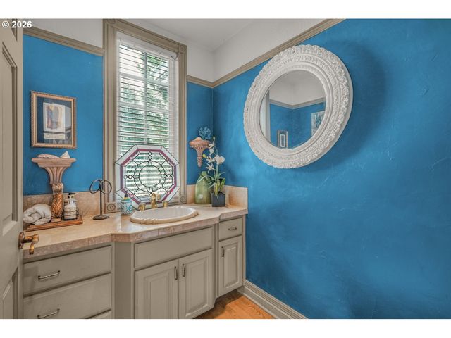 3889 Se SAINT ANDREWS Pl, Gresham, OR 97080
