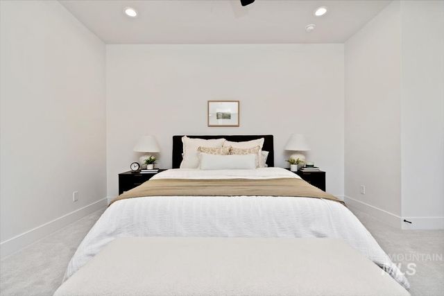 11162 S Corballis Ln, Kuna, ID 83634