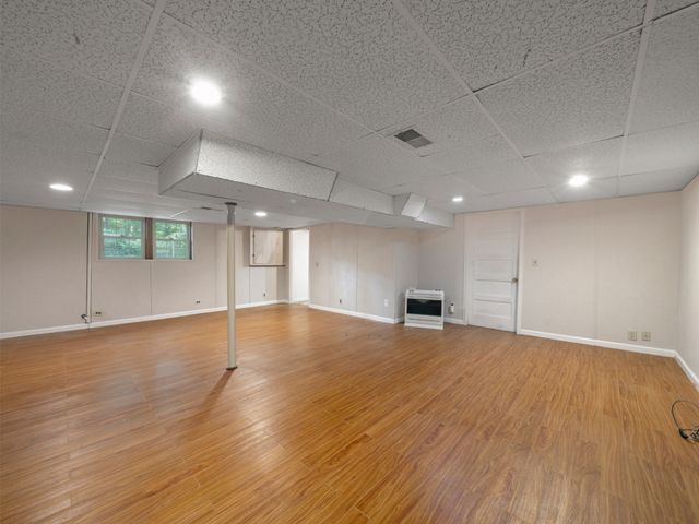 1258 Hillwood Dr, Clarksville, TN 37040