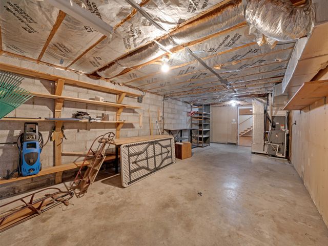 1258 Hillwood Dr, Clarksville, TN 37040