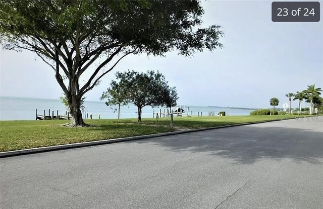 8185 LONGBAY BOULEVARD, Sarasota, FL 34243