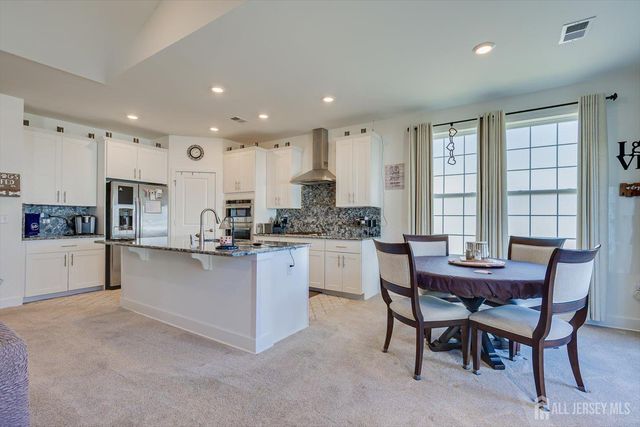 25 Starlight Drive, Monroe, NJ 08831