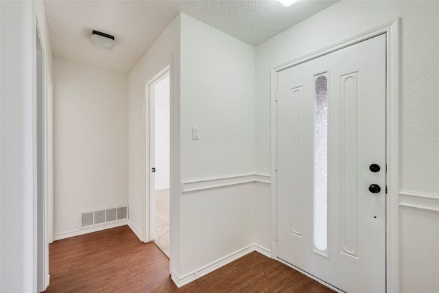 7908 Moss Rock Drive, Fort Worth, TX 76123