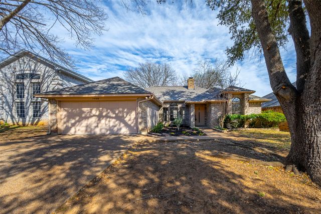7908 Moss Rock Drive, Fort Worth, TX 76123
