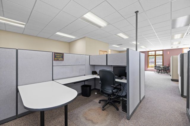 3598 Green Pointe Center, Heath Twp, MI 49419