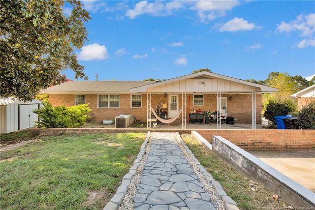 2702 Dartmouth Drive, Fayetteville, NC 28304