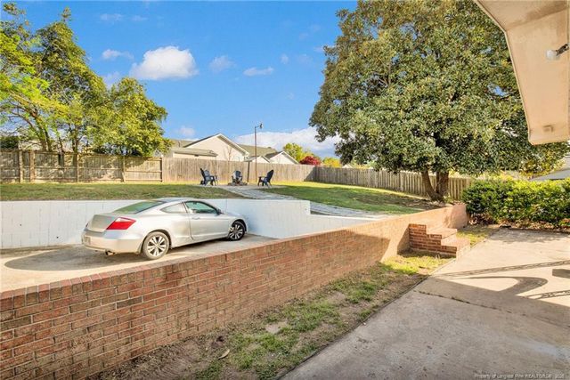 2702 Dartmouth Drive, Fayetteville, NC 28304