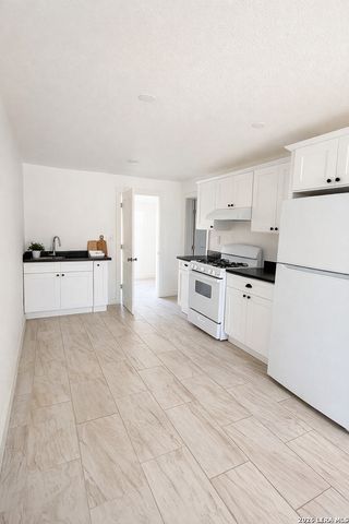 1411 lamar, San Antonio, TX 78202